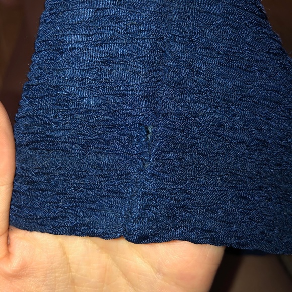 BCBG navy bodycon skirt, great condition - Picture 5 of 5